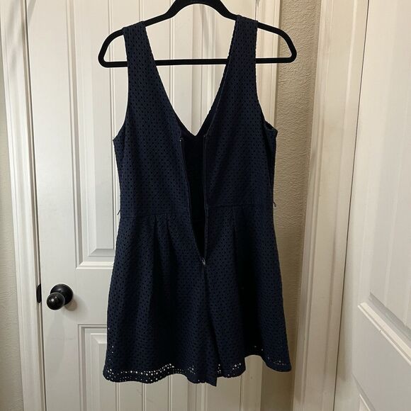 City Triangles Navy Blue Eyelet Sleeveless V Neck Back Romper Shorts Juniors 13 - Picture 8 of 9